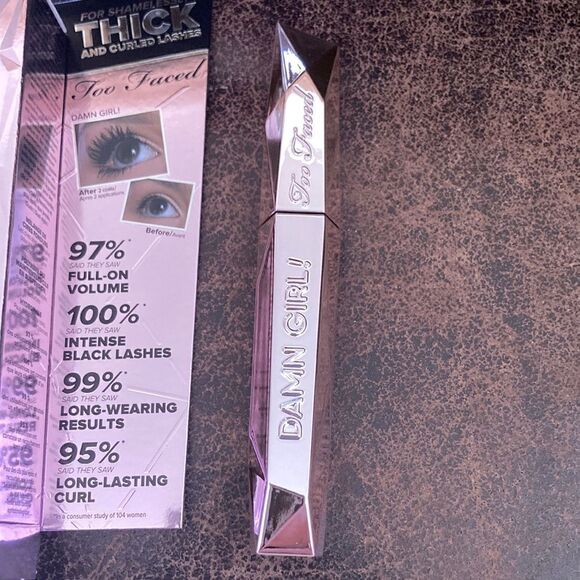 Too Faced Damn Girl Full Size Black Mascara - Picture 3 of 5